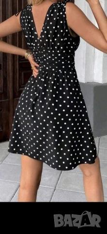 рокля нова размер М , снимка 2 - Рокли - 50772612