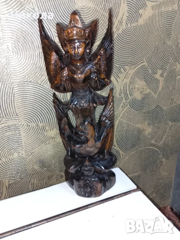 Гаруда-дърворезба-40см