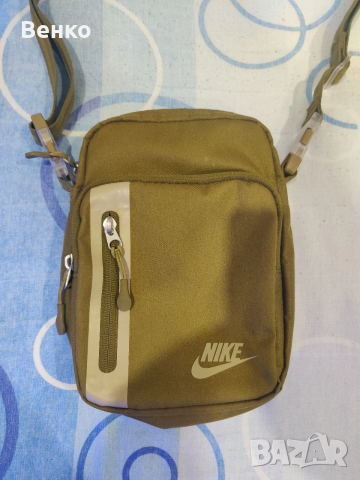 Мъжка Чанта Nike, снимка 2 - Чанти - 52850076