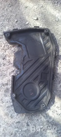 Капак ангренажен ремък Opel Zafira B 1.9 CDTI 120к.с., снимка 2 - Части - 48882811