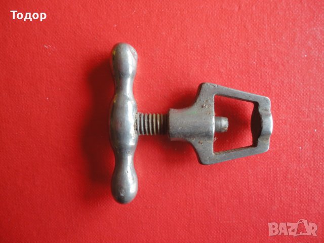 Старинна бронзова стяга , снимка 4 - Стяги - 40588515