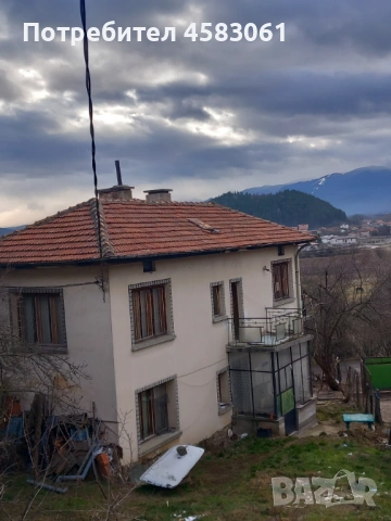 Две къщи в един парцел, снимка 4 - Къщи - 52297121