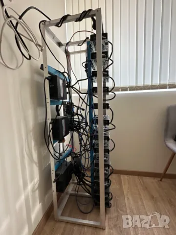 Rig - РИГ за копаене на криптовалути: 12x Sapphire Nitro+ Radeon RX580 8G