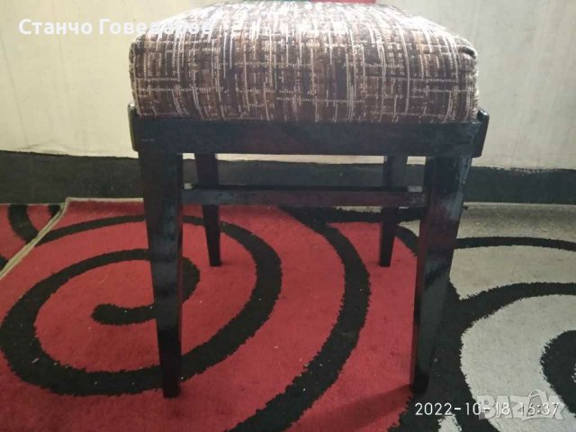 3 + 2 броя ТАБУРЕТКИ професионално реставрирани, снимка 5 - Дивани и мека мебел - 38307257