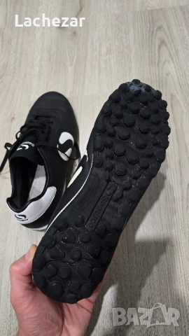 футболни обувки за трева Sondico 41.5, снимка 5 - Футбол - 52417338