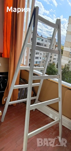 УПОТРЕБЯВАНА дървена стълба, тип „бояджийска“, дължина на рамо 1,98 м, от бял бор цена 60лв., снимка 2 - Други стоки за дома - 52366792