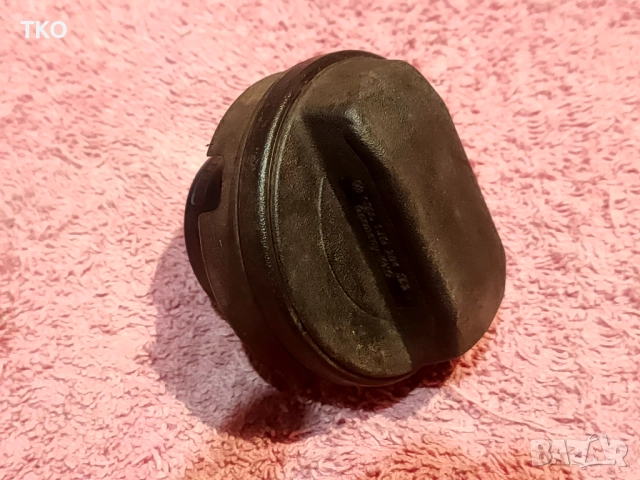 Капачка за резервоар на VW Golf 4 Golf 5 Passat B5.5 AUDI A3 Seat, снимка 2 - Части - 52950600