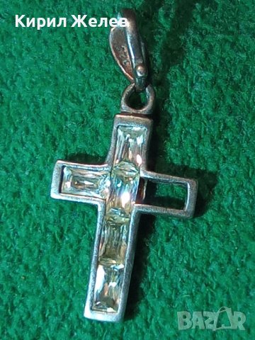 СТАРО СРЕБЪРНО КРЪСТЧЕ СРЕБРО 925 с ФАСЕТИРАНИ ИСКРЯЩИ КРИСТАЛИ Едното КАМЪЧЕ ЛИПСВА! 40508, снимка 4 - Колиета, медальони, синджири - 43225044