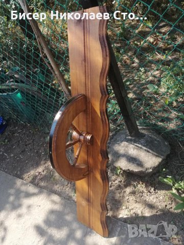 Дървени стенни рафт-етажерки с ръчно изработени колела!, снимка 7 - Декорация за дома - 24079241