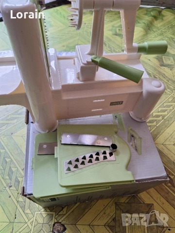 Уред за рязане на плодове и зеленчуци на спирали, снимка 2 - Други - 52095257