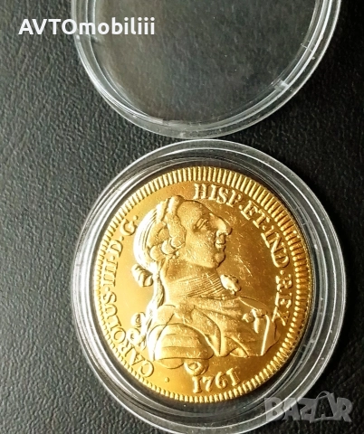 Позлатена средновековна испанска монета в капсула 