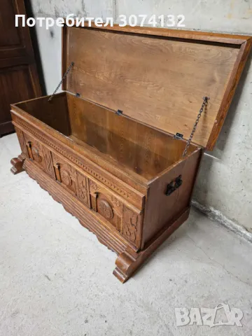 Уникална дъбова ракла с дърворезба, снимка 2 - Ракли - 48071084