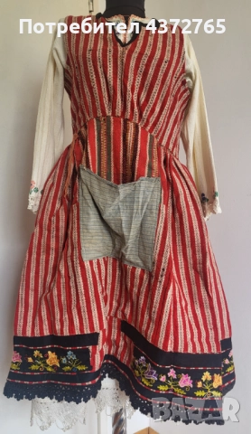 #41 Сливенска носия , снимка 8 - Антикварни и старинни предмети - 52155373