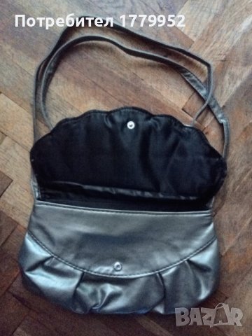 Малка дамска чанта, снимка 5 - Чанти - 37665126