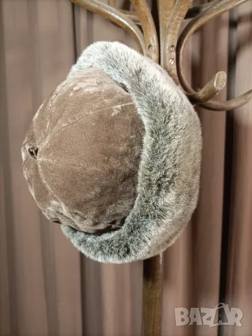 Топла дамска шапка, снимка 3 - Шапки - 49167283