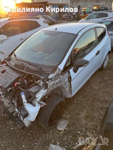 Форд фиеста, снимка 3 - Автомобили и джипове - 49395868