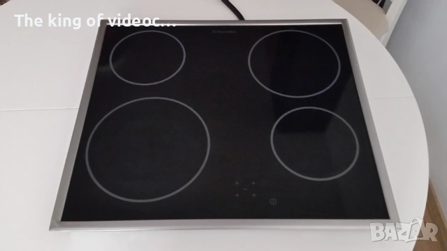 Плот за вграждане Electrolux с  4 нагревателни зони 