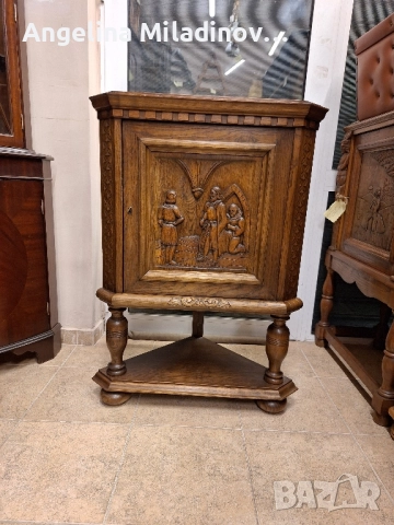 Винтидж ъглов шкаф с богата дърворезба , снимка 8 - Шкафове - 51760040