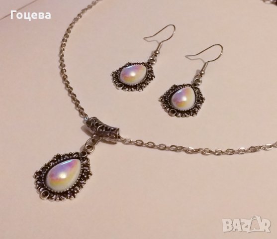 Красив комплект бижута във Викториански стил с перлен преливащ кабошон и основа в цвят Сребро , снимка 8 - Бижутерийни комплекти - 33679263