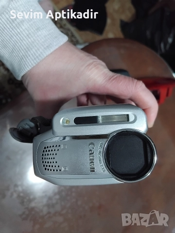 Видео камера Canon, снимка 3 - Камери - 52940515
