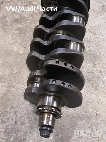 Колянов вал за Голф 4 Ауди А3 Сеат Шкода VW Golf 4 Audi A3 Seat Skoda 1.9TDI 06A105209B, снимка 2 - Части - 50923968
