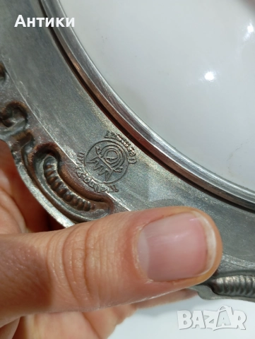 Порцеланова колекционерска чиния за стена с печати , снимка 3 - Чинии - 52563891