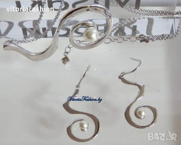 MISAKI - класен сребърен комплект с култивирани перли, снимка 5 - Бижутерийни комплекти - 44115558