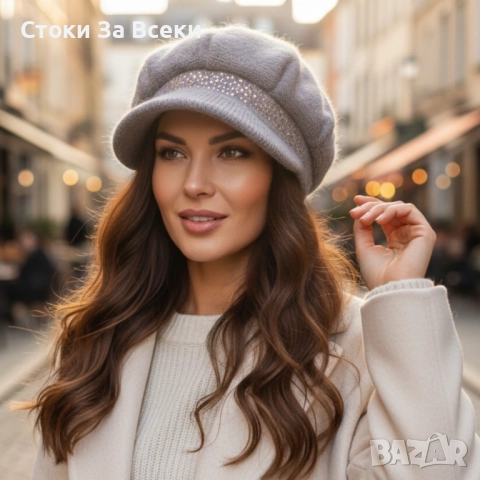 Елегантна зимна плетена шапка с козирка и камъчета, снимка 4 - Шапки - 52691791