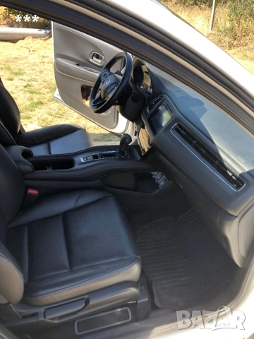 Продавам Honda HR-V 2017г автомат , снимка 16 - Автомобили и джипове - 51529158