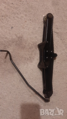 Оригинален крик Рено