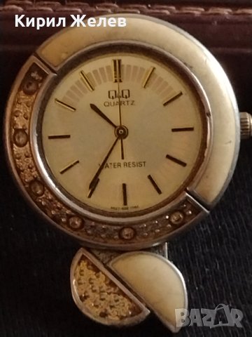 Дамски часовник Q/Q WATER RESISTANT QUARTZ с кристали работи 42547, снимка 1 - Дамски - 43757057