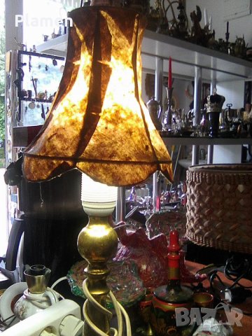 Настолна месингова лампа с абажур