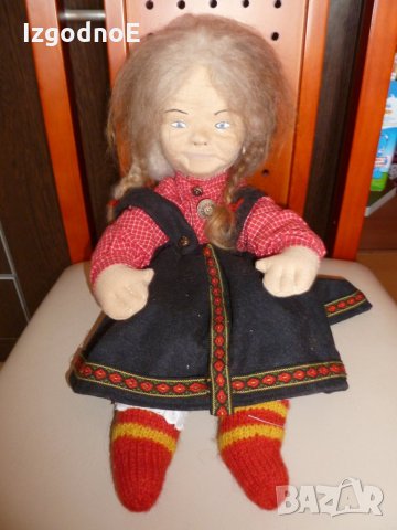 Стара соц кукла - на стара жена, ръчна изработка