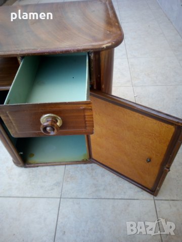 Старо желязно шкафче, снимка 4 - Антикварни и старинни предмети - 27489177
