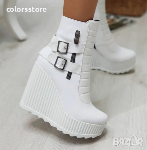 Боти на платформа - бяла кожа - B2001