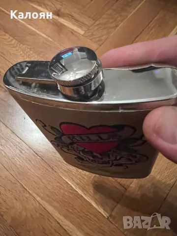 Манерка Ed Hardy облицована с кожа и бродерия на винтидж татуировка, снимка 6 - Други - 48180079