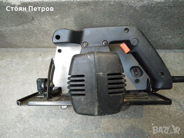 Ръчен циркуляр Black&Decker 1020W, снимка 5 - Други инструменти - 32363569