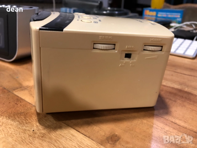 Радиочасовник Sony, снимка 3 - Радиокасетофони, транзистори - 52514299