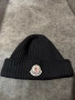 Зимна шапка Moncler., снимка 1
