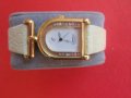 Дамски позлатен часовник Каравеле Бай Булова с кристали, снимка 1 - Дамски - 38018334