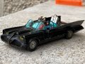 Винтидж Corgi 267 Batmobile Батмобил Оригинална фигура на Батман Робин Рядка, снимка 1 - Колекции - 42938600