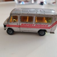 Метална количка Siku Mercedes 208 Bus 1:55, снимка 2 - Колекции - 39539737