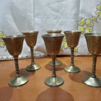 Метални чаши за ракия бронз месинг , снимка 1 - Антикварни и старинни предмети - 43899514