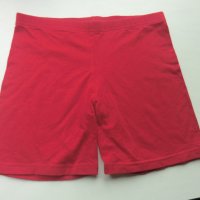Червен къс клин, снимка 3 - Къси панталони и бермуди - 36958855