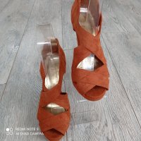 Елегантни сандали на ток на НМ, 38, брик цвят, снимка 3 - Сандали - 32558039