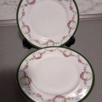 Две прекрасни, ръчно декорирани,  старинни чинии , снимка 1 - Чинии - 43690411
