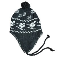 3277 Плетена шапка тип ушанка с бели зимни шарки, снимка 3 - Шапки, шалове и ръкавици - 42948085