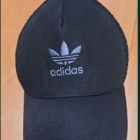 Adidas-Много Запазена , снимка 17 - Шапки - 36446242