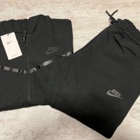 Нов мъжки черен екип Nike tech fleece, снимка 1 - Спортни дрехи, екипи - 42484751
