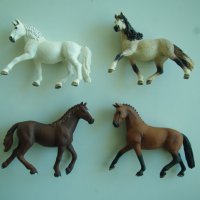 Коне/фигурки/играчки Schleich, снимка 1 - Фигурки - 43000612